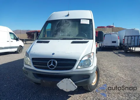 2011 Mercedes-Benz Sprinter 2500 High Roof from USA, damaged, VIN WD3PE8CB6B5604261